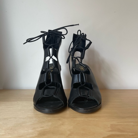 Leather lace up sandals - Picture 2 of 4